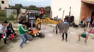 preview picture of video 'Harlem Shake Floridia (Pasquetta 01/04/2013)'