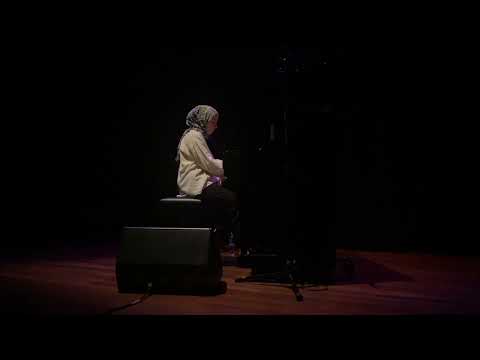 Büşra Kayıkçi - Fairuz (Live at TivoliVredenburg)