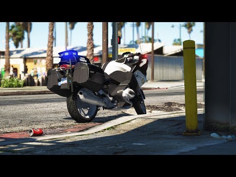 LSPDFR - Day 733 - Smoking and riding