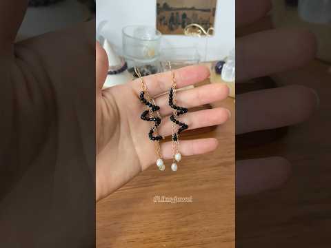 Unique earrings 🖤✨ #jewelrydesign #diy #earrings #earringsoftheday #handmadeearrings #jewelry