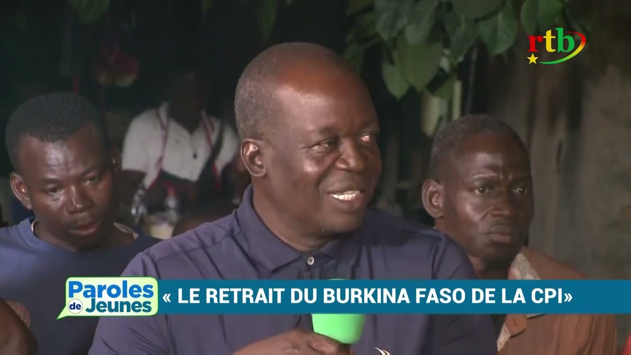 Paroles de Jeunes dans la cité du paysan noir avec "le parlement"