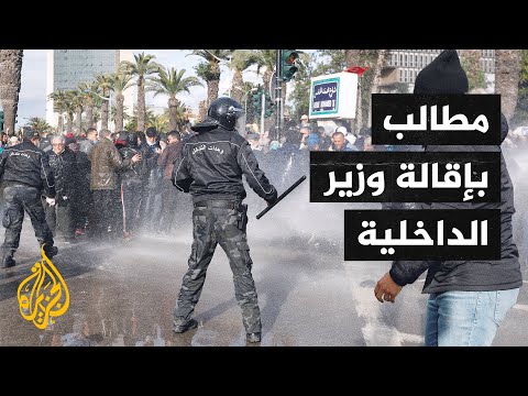 مواطنون ضد الانقلاب وفاة أحد متظاهري ذكرى الثورة التونسية متأثرا بإصابته