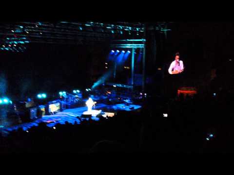 John Mayer @ Red Rocks, singing "Stop This Train" and Introducing his father