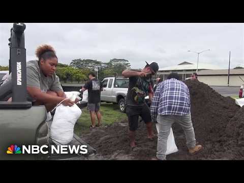 Hawaii bracing for impact from Hurricane Nolo