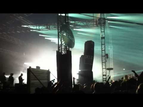 creamfields 2010 - Swedish house mafia Tell me why