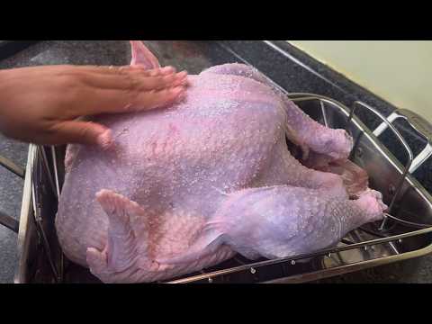 This Dry Brine Gives You Crispy Skin AND Juicy Turkey! How to Dry Brine a Turkey for Thanksgiving