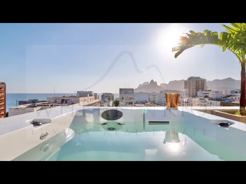 W03.817 - Cobertura triplex no Arpoador