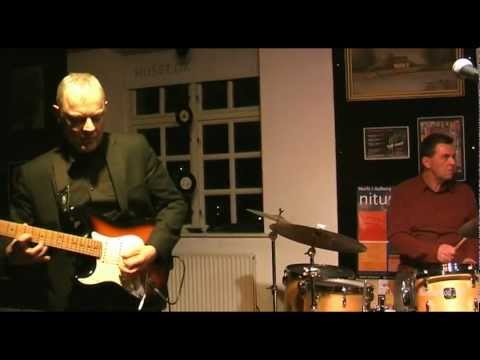 UFFE STEEN TRIO - Walking Catfish (2010) version 2