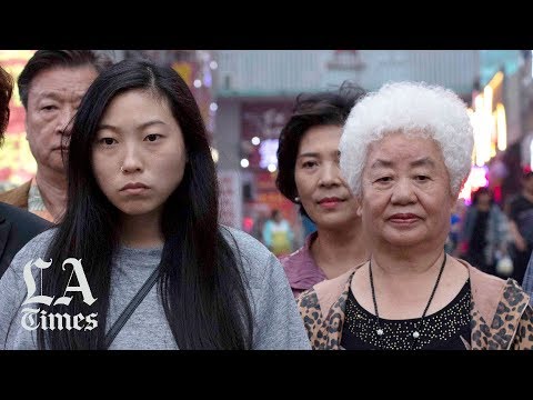 "The Farewell" review by Justin Chang