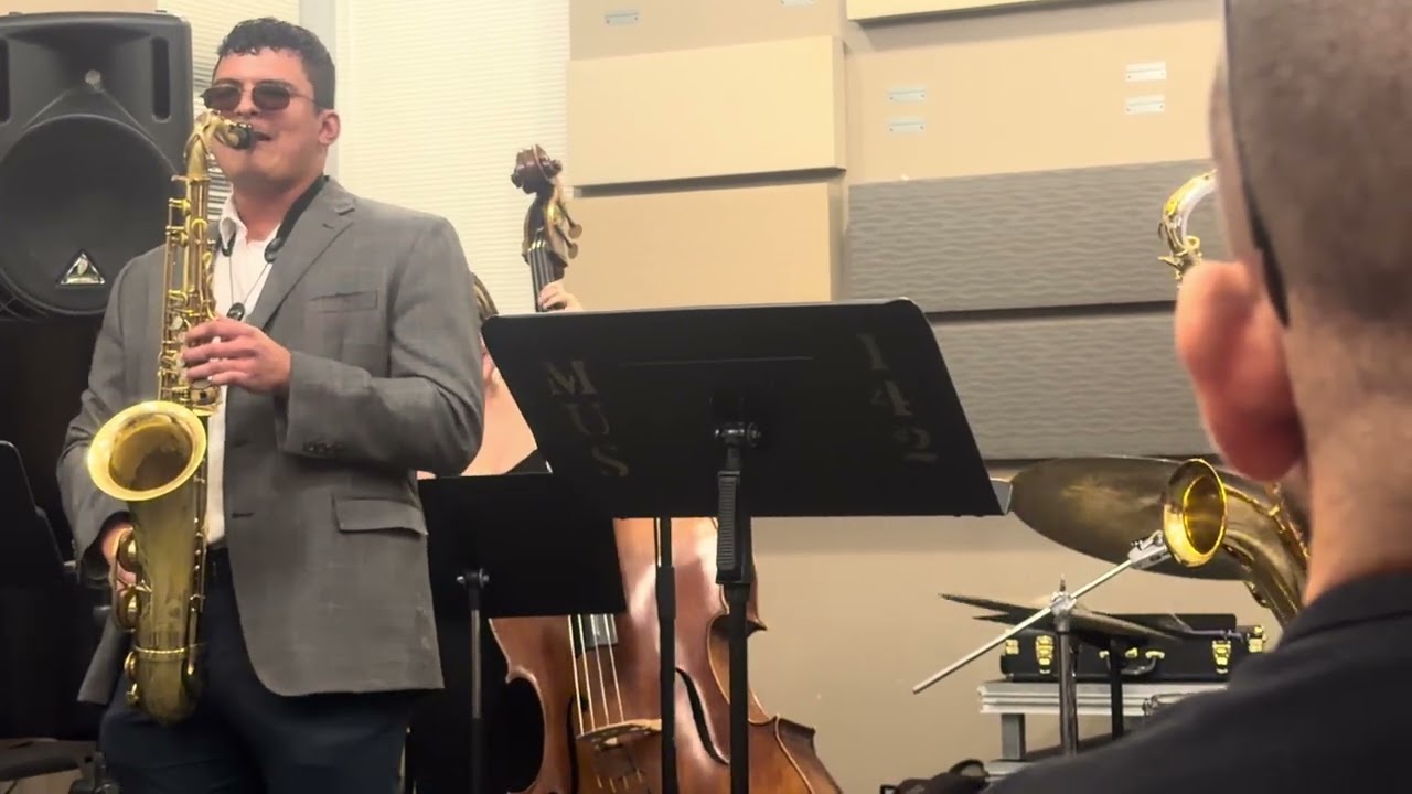 Promotional video thumbnail 2 for Pro Sax Playing