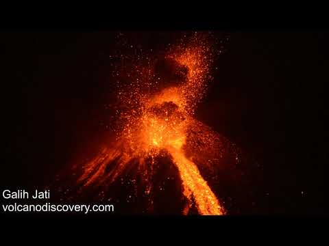 Anak Krakatau Paroxysmal Eruption at Night