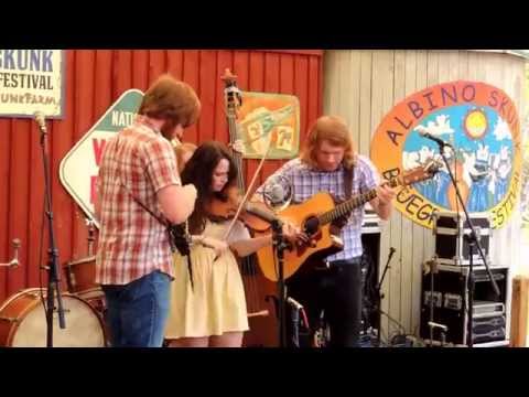 The Barefoot Movement at 2014 Spring Skunk -- Stay a While