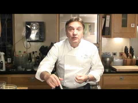Raymond Blanc -  chocolate dessert for Valentine's Day in 5 minutes