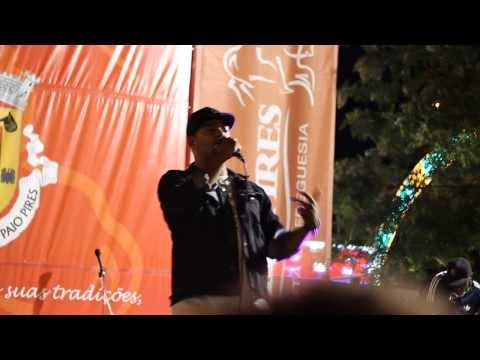 Malabá a cantar " O nosso som " ao vivo em Paio Pires  (boa qualidade de video e som)