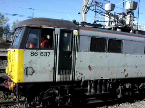 86637 & 86638 Crewe