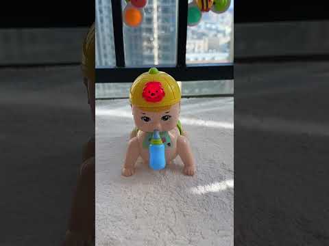 This crawling toy my dad bought is so fun! It can walk, play music, and train my baby to follow h