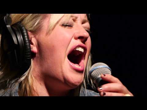 Alice Russell - To Dust (Live on KEXP)