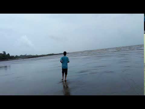 Gaurang in Mumbai Beach 2013