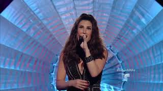 Idina Menzel Performs &#39;Small World&#39; at Latin AMAs (2016)