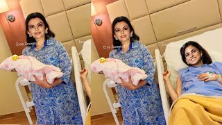 Mukesh Ambani's daughter Isha Ambani Blessed with Twin Baby with Anand Piramal & mom Nita Ambani