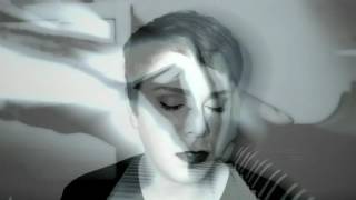 Lynsey Moon &amp; Owen Hodgson - &quot;A Punchup At A Wedding (No no no no no no no no)&quot; (Radiohead cover)