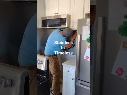 Stainless backsplash