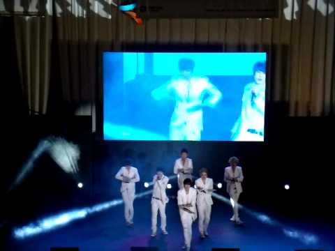 ZE:A at Trinoma- Watch Out!