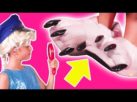 PRINCESS GETS MONSTERS FEET | Colors MAGIC PRANK | Princesses in Real Life Kiddyzuzaa | Orbeez Bath Video