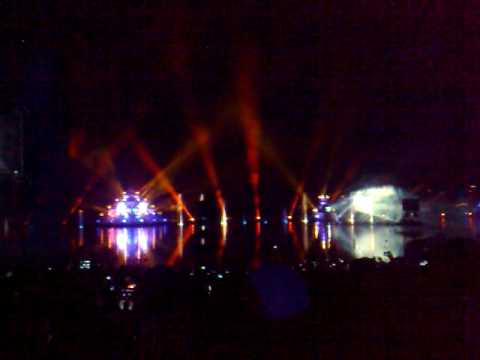 Swedish house mafia Ft. Pharrel -  one @ Extrema Outdoor 2010 closing act