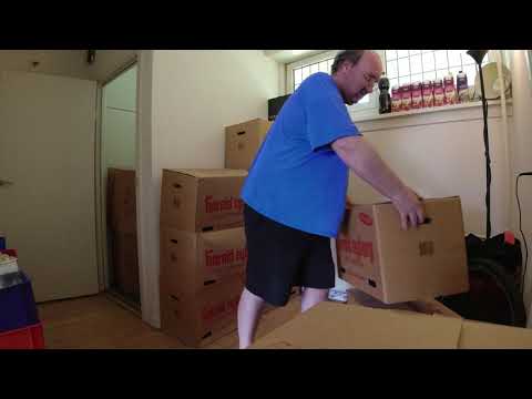 MongoTV_6236 - Kigger På Flyttekasser i Forstue Stået 7 År - Del 19 - Tømmer Kasser Forstue