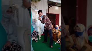 Download lagu ketika mantan menghadiri pernikahan sang mantan wkwkwk eh gimana sih 🤣 mp3