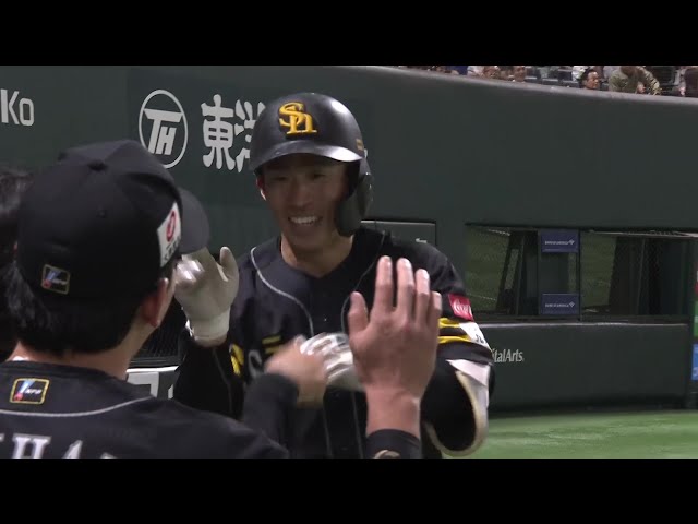 【5回裏】レフトポール際への一発!! ホークス・野村勇 勝ち越しの第2号ソロホームランを放つ!! 2025年5月4日 福岡ソフトバンクホークス 対 千葉ロッテマリーンズ