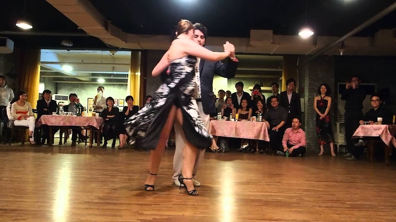 2013 Apr Fernando Sanchez y Ariadna Naveira @ Seoul Grand Milonga 3/4
