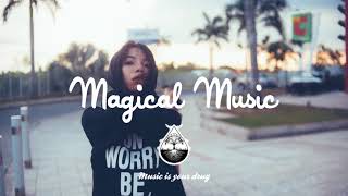 Khwezi - Domino (feat. Brooke Alexx)