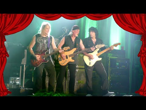Deep Purple & Jürgen Blackmore - Smoke On The Water (Hamburg, Germany: 27.11.2010)