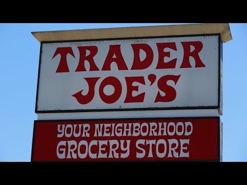 New Trader Joe’s opens in metro Atlanta with lines wrapped around the building...in the rain