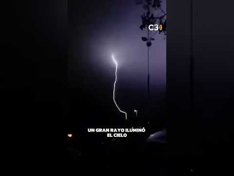 🌩️ IMPRESIONANTE RAYO EN SANTIAGO DEL ESTERO | Cadena 3 Argentina