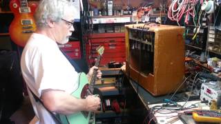 Video thumbnail for William Yates 1960 Fender Tweed Tremolux 5G9 Big Box Amp Part One by John Crunch