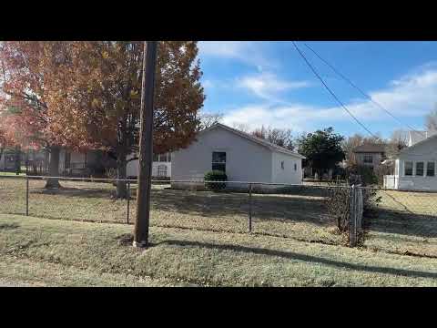 Three bedroom duplex in El Reno property video