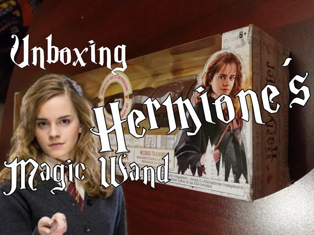Vídeo relacionado con HARRY POTTER-WIZARDING WORLD - VARITA HERMIONE GRANGER CON LUZ - Varita Proyectora de Patronus de 33 cm - 6064165 - Juguetes Niños 6 Años +