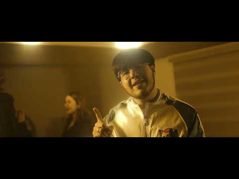 Alegre y Positivo-Hans el Oso (Video Oficial)