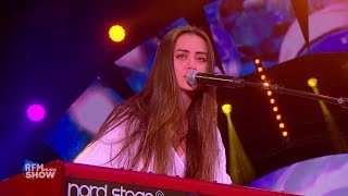 Jasmine Thompson ★ Mad World ★ Live in Paris at RFM