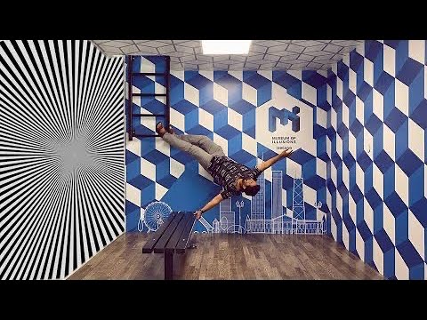 Quick Tour of Museum of Illusions in Chicago, Illinois! Things To Do (MOI)