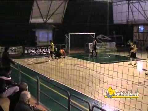 20/11/2011 - Calcio a 5: Fc Senise - 3P Valle del Noce 1-1