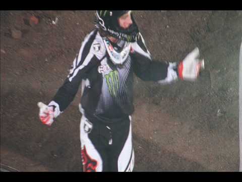 André Villa crashes into crowd at X-Fighters London 2010 & Aftermath