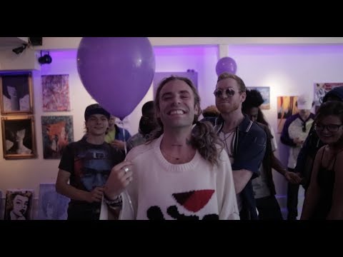 Lost in Vegas ft. Mod Sun - Hollywood Signs