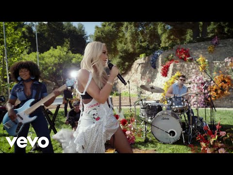 Videoclip de Late To Bloom — Gwen Stefani