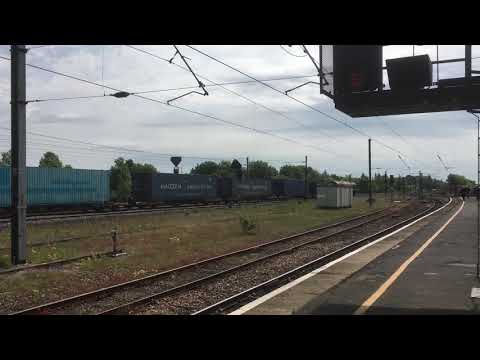 66119 passes Darlington working the 4M30 Mossend Down Yard to Daventry Int Rft Recep