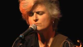 Gretchen Phillips performs YOY? - Live