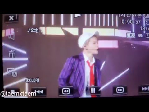 160131 SHINee Taemin telling Onew come closer
